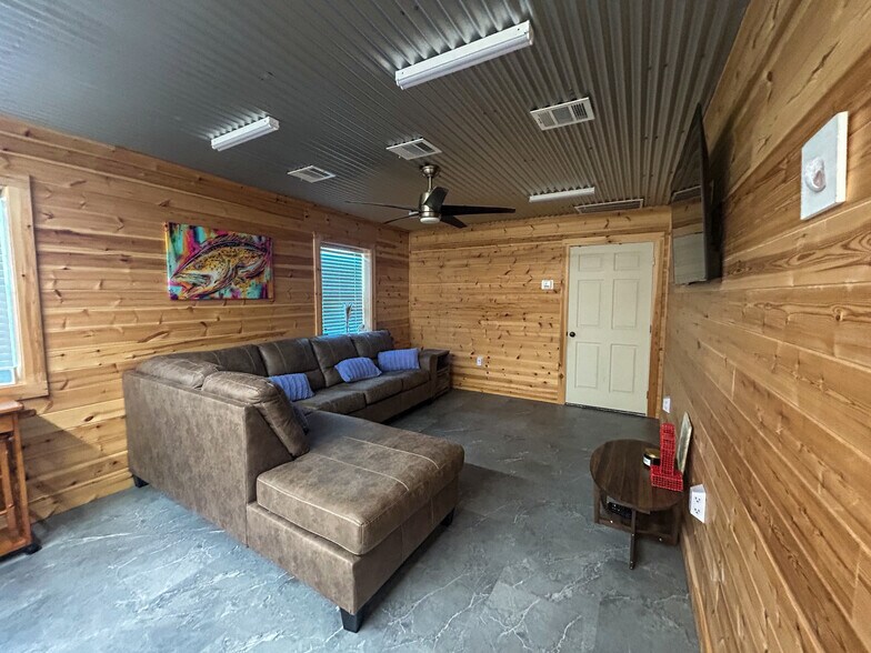 More Photos Of 185 E Tiki Dr, Seadrift Land For Sale