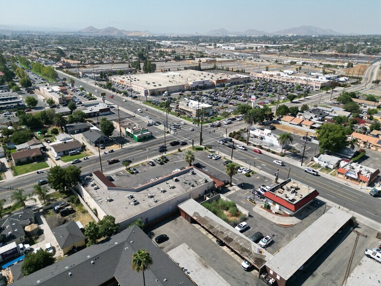 More Photos Of 1292 W Mill St, San Bernardino General Retail For Sale