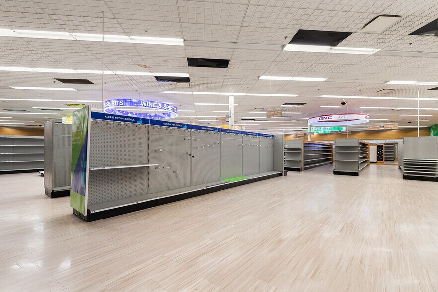 More Photos Of 3227 Northwest Ave, Bellingham Drugstore For Lease