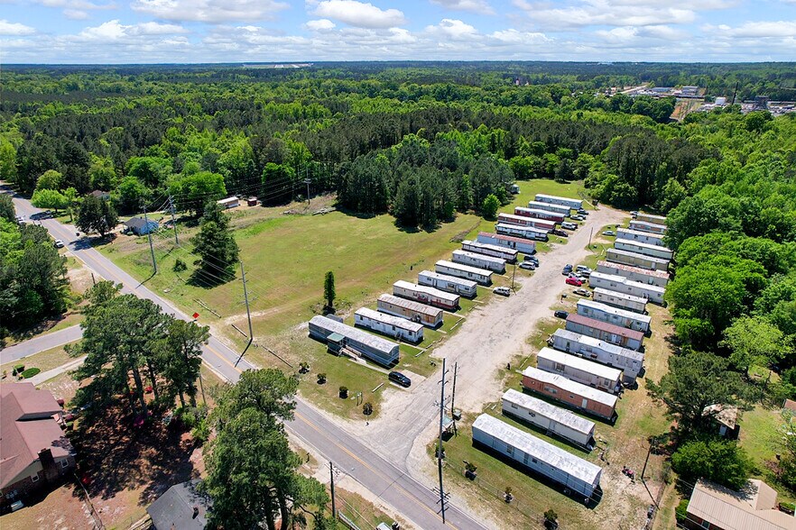 More Photos Of 1603 Melvinville Ct, Fayetteville Manufactured Housing Mobile Home Park For Sale