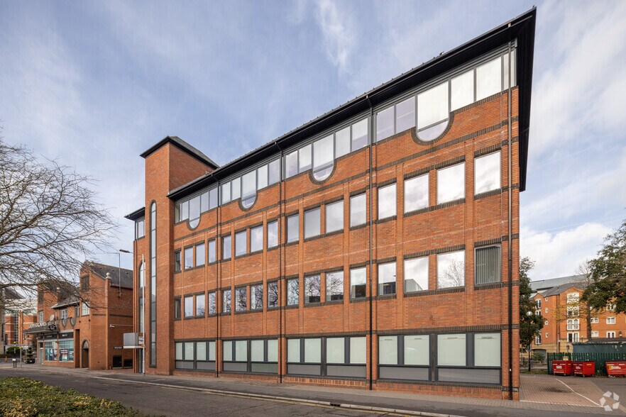 3 Queens Rd, Reading RG1 4AR Office For Lease