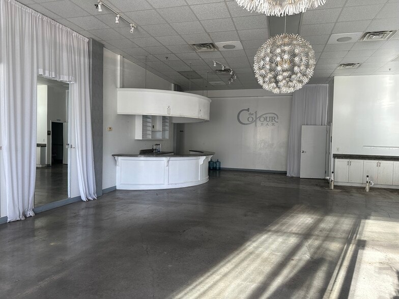 More Photos Of 901 Abernathy Rd, Sandy Springs Apartments For Sale