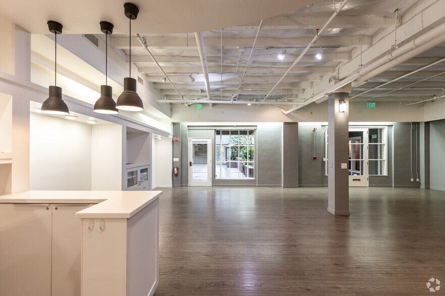 More Photos Of 20 S Santa Cruz Ave, Los Gatos Office Residential For Lease