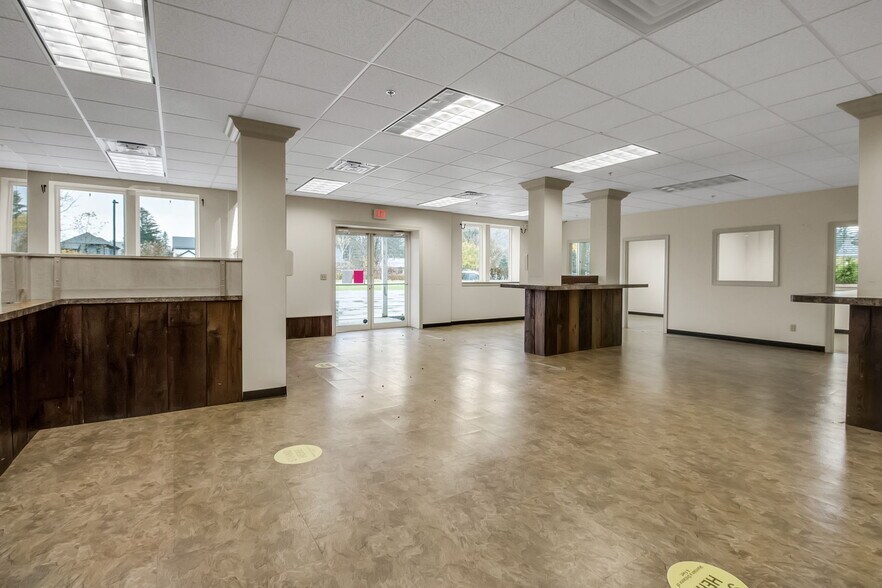 More Photos Of 2-85 Bristol Ln, Ellicottville General Retail For Lease