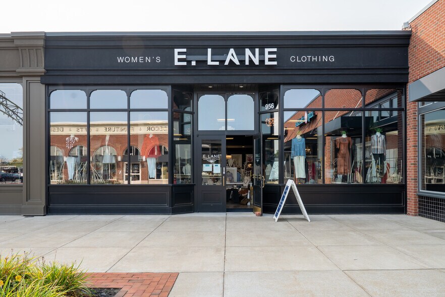 More Photos Of 1000 W Erie Plz, Erie Land For Lease