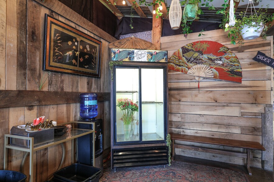 More Photos Of 16454 Appalachian Hwy, Thomas Restaurant For Sale