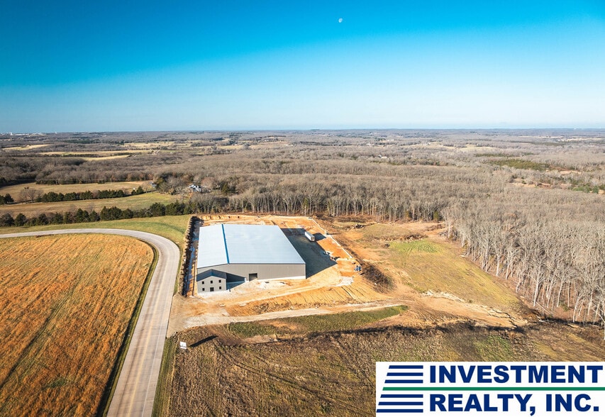 More Photos Of 405 Matlock Dr, Saint James Industrial For Lease