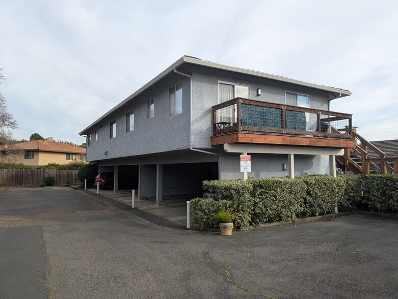 More Photos Of 170 1st St E, Sonoma Apartments For Sale