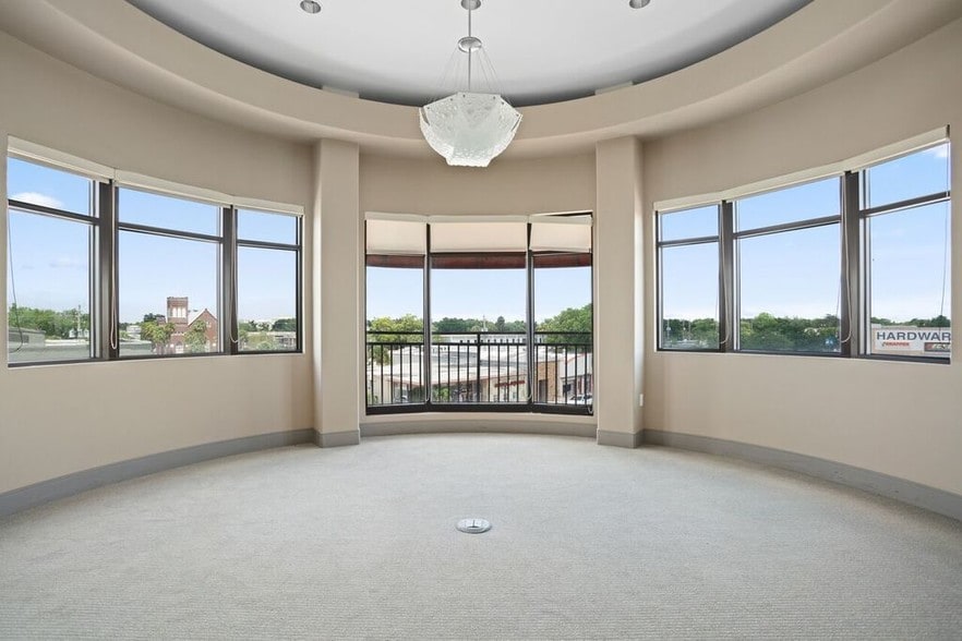 More Photos Of 222 Broadway, Kissimmee Office For Lease