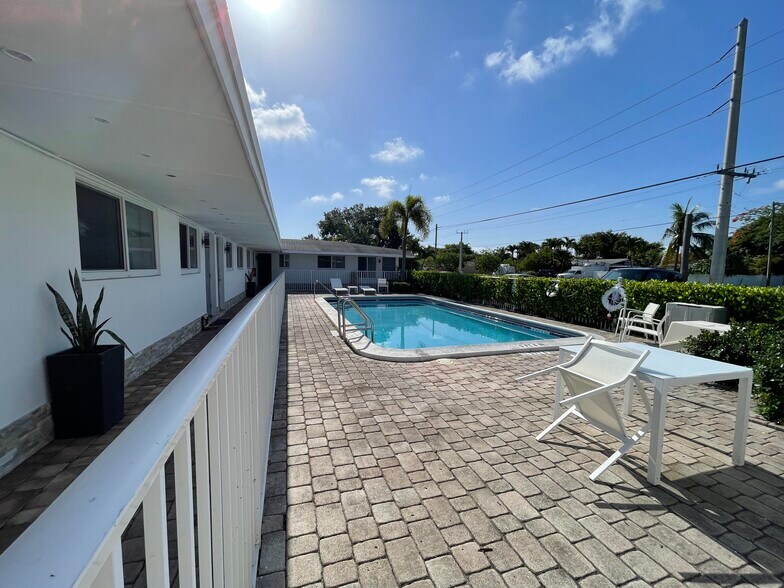 More Photos Of 231 SW 15th St, Pompano Beach Apartments For Sale