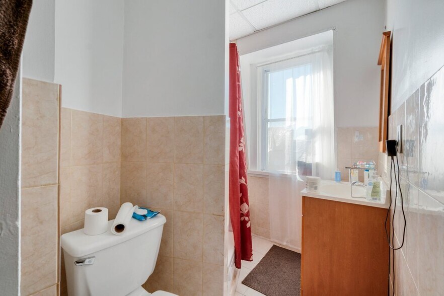 More Photos Of 2516-2520 N Charles St, Baltimore Apartments For Sale