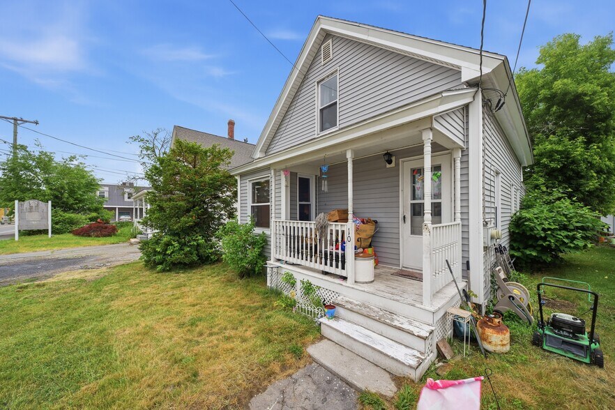 More Photos Of 10 Birch St, Derry Multifamily For Sale