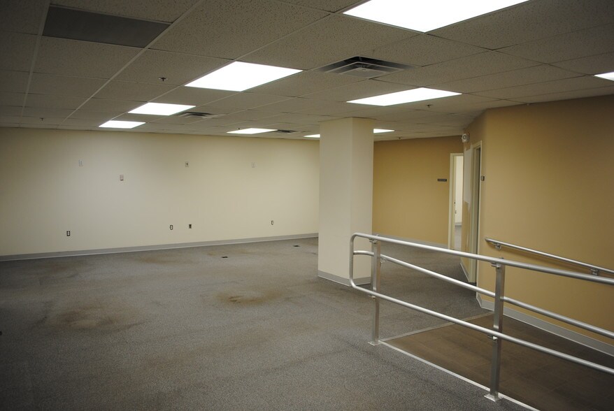 More Photos Of 1115 Garrisonville Rd, Stafford Office For Lease