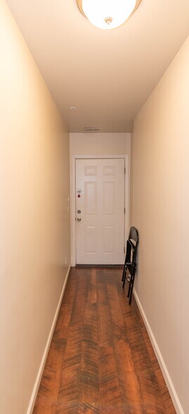 More Photos Of 316 S Broadway, Baltimore Storefront Retail Residential For Sale