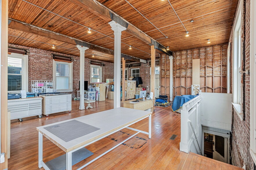 More Photos Of 1649 12th Ave, Oakland Religious Facility For Sale