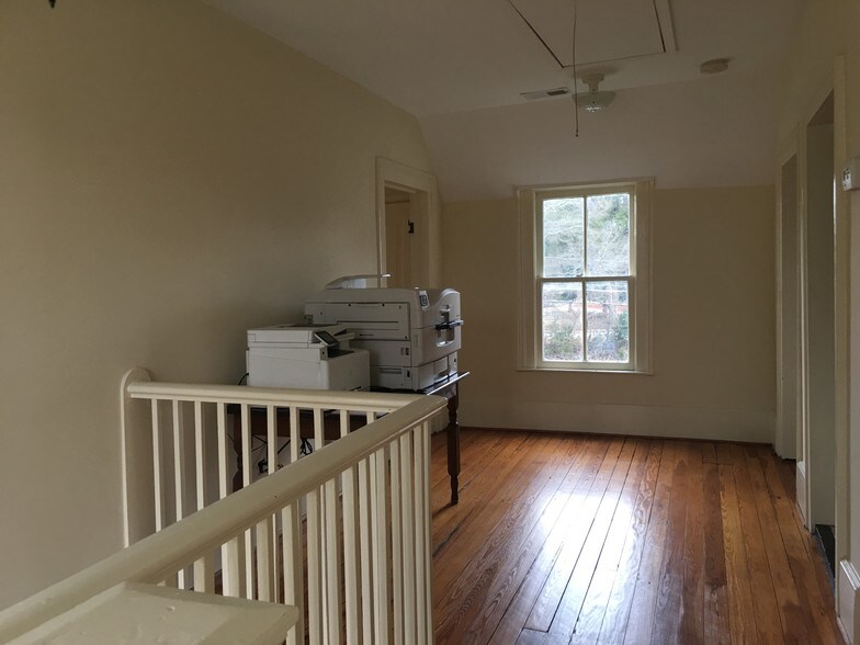 More Photos Of 407 Atlanta St SE, Marietta Office Residential For Sale
