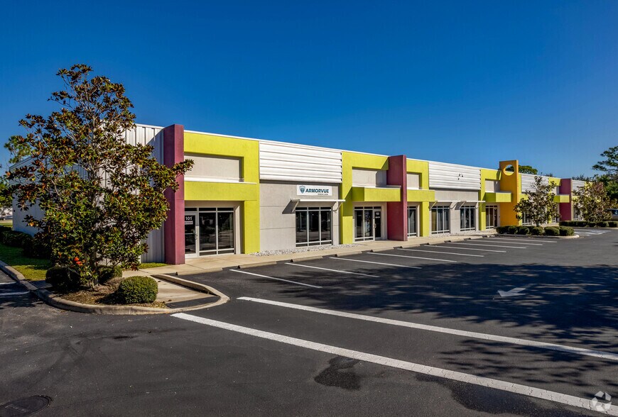 More Photos Of 7509 Pennsylvania Ave, Sarasota Showroom For Lease