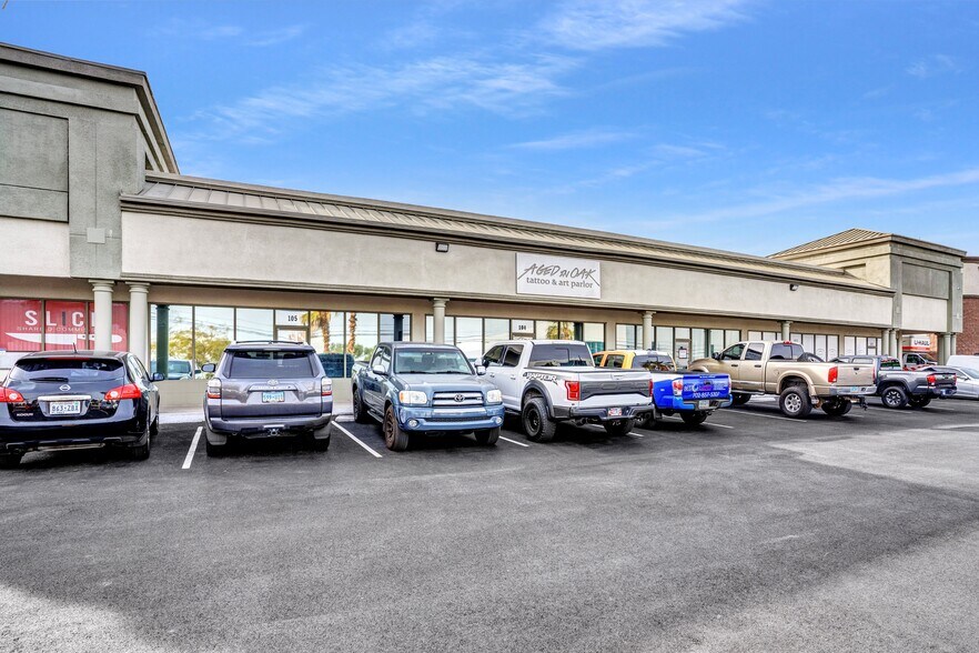 More Photos Of 6235 S Pecos Rd, Las Vegas Storefront For Lease