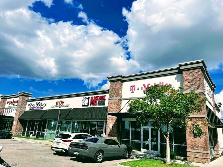 More Photos Of 28245 S Tamiami Trl, Bonita Springs Storefront For Lease