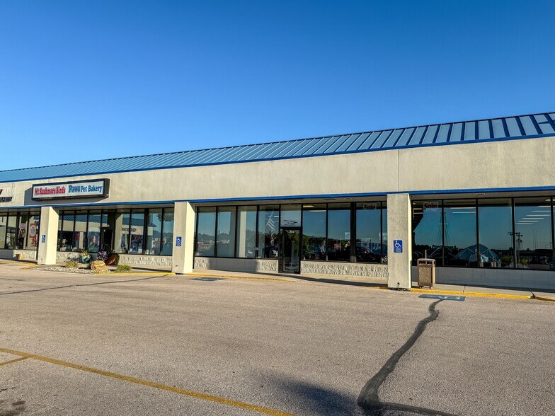 More Photos Of 2255 N Haines Ave, Rapid City Storefront For Lease