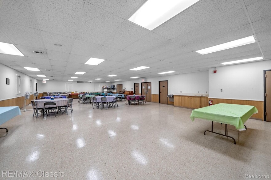 More Photos Of 26701 Joy Rd, Dearborn Heights Religious Facility For Sale