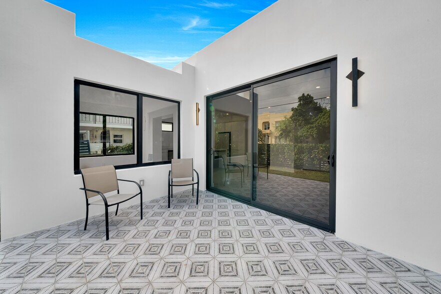 More Photos Of 1370 SW 5th St, Miami Apartments For Sale