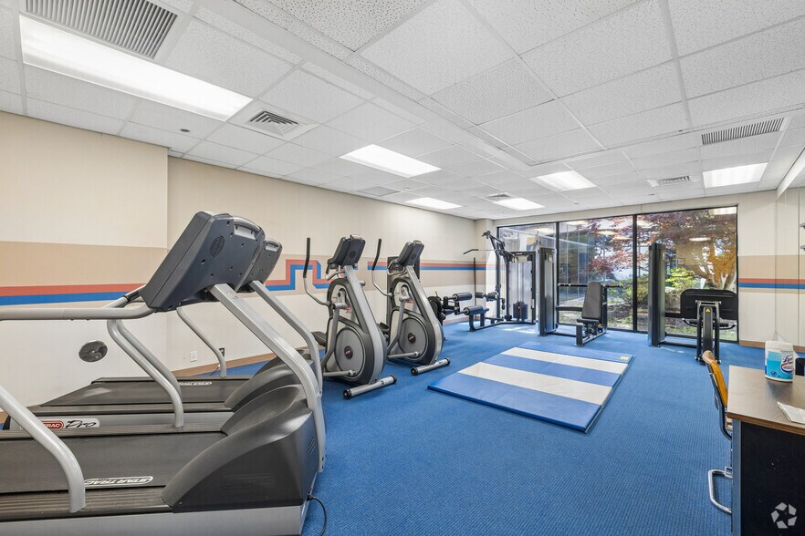 More Photos Of 1 Redcom Ctr, Victor Office For Sale