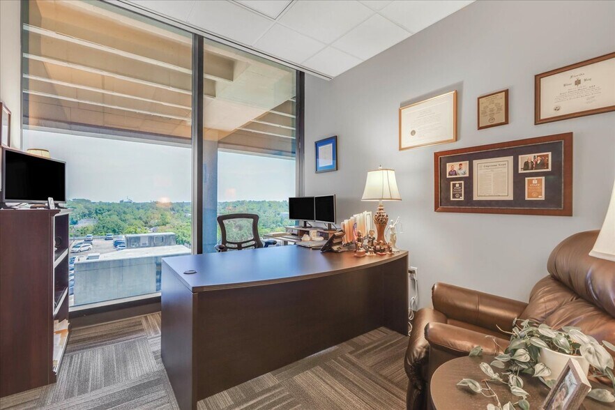 More Photos Of 215 S Monroe St, Tallahassee Office For Lease