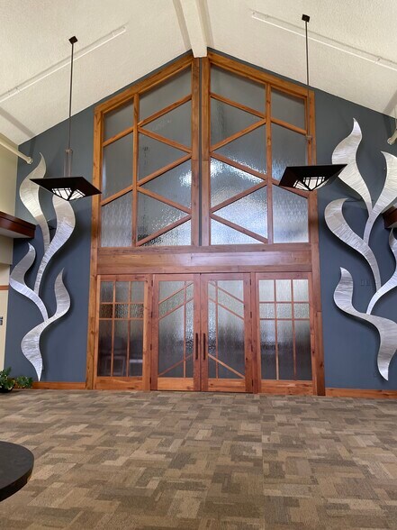 More Photos Of 3145 Benham Ave, Elkhart Loft Creative Space For Lease