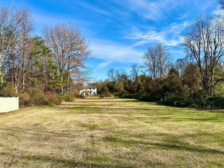 More Photos Of 170 Delancy Rd, Elkton Office Residential For Sale