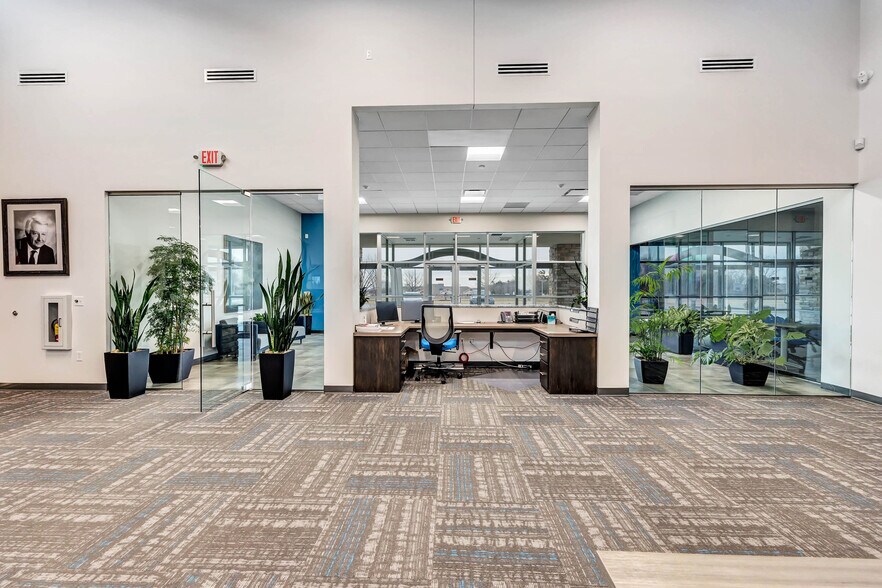 More Photos Of 3450 Packerland Dr, De Pere Medical For Lease