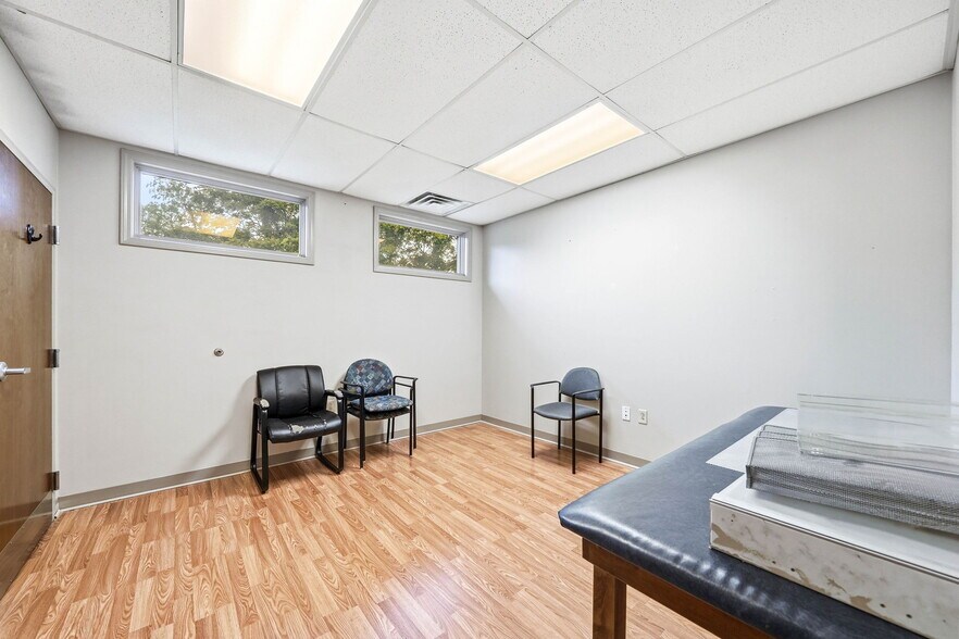 More Photos Of 329 Wesley St, Johnson City Medical For Sale