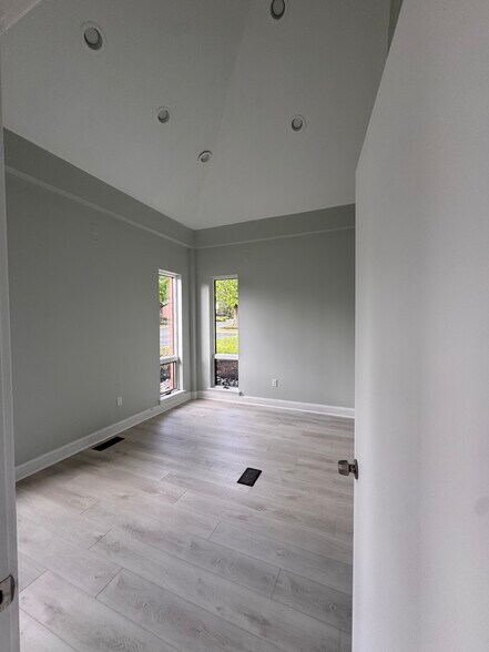 More Photos Of 2301 E Evesham Rd, Voorhees Medical For Sale