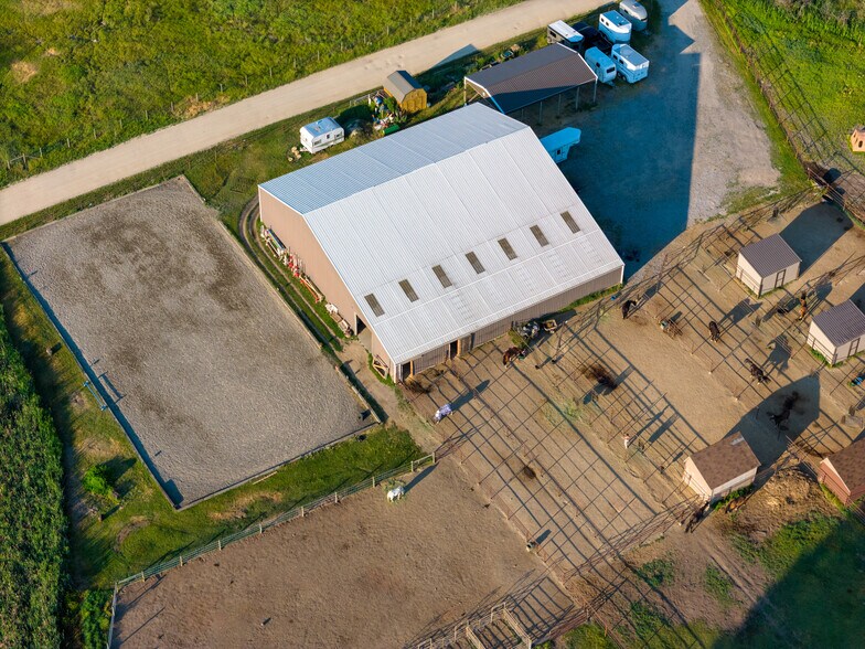 More Photos Of 5228 Gardner Ln, Florence Horse Stables For Sale