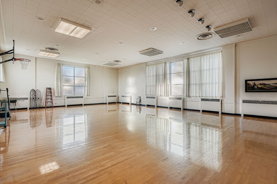 More Photos Of 495 S Zuni St, Denver Religious Facility For Sale