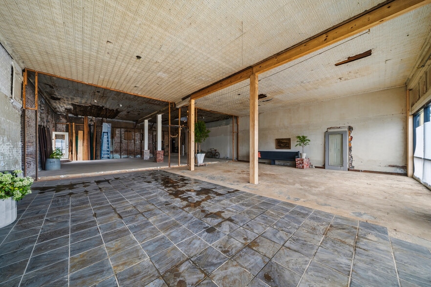 More Photos Of 540 Ouachita Ave, Hot Springs Storefront For Sale