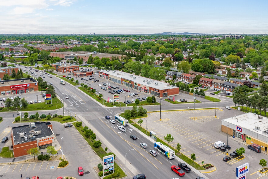 More Photos Of 14820-14880 Boul de Pierrefonds, Montréal General Retail For Lease