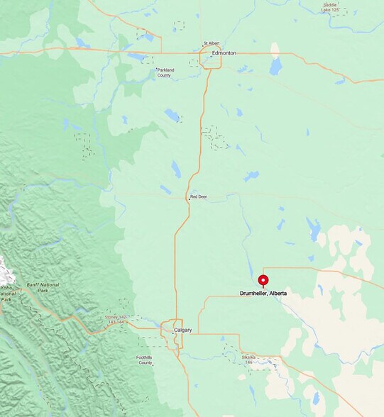 More Photos Of 601 7 St E, Drumheller Office For Sale