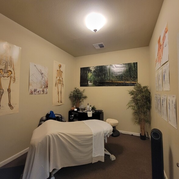 More Photos Of 2460 NW Troost St, Roseburg Medical For Lease