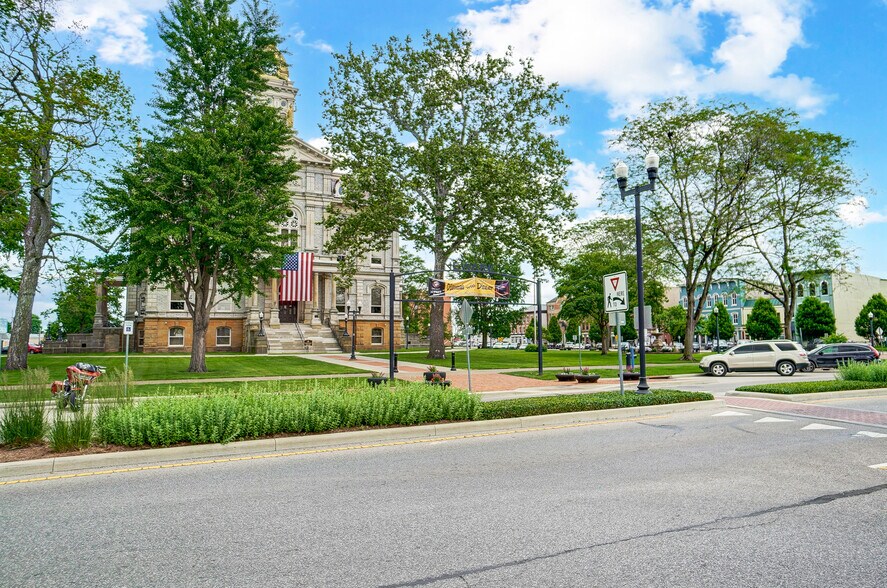 More Photos Of 9-11 N 3rd St, Newark Office For Lease