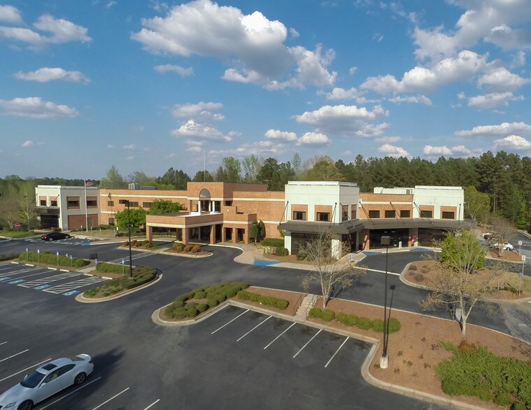 More Photos Of 101 Yorktown Dr, Fayetteville Medical For Lease