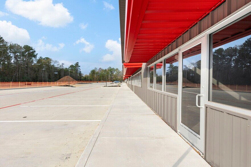 More Photos Of 28408 Sweetgum Rd, Magnolia Warehouse For Lease