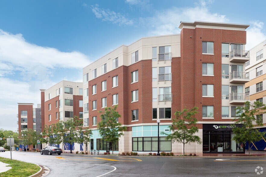 More Photos Of 916 W Broad St, Falls Church Coworking Space