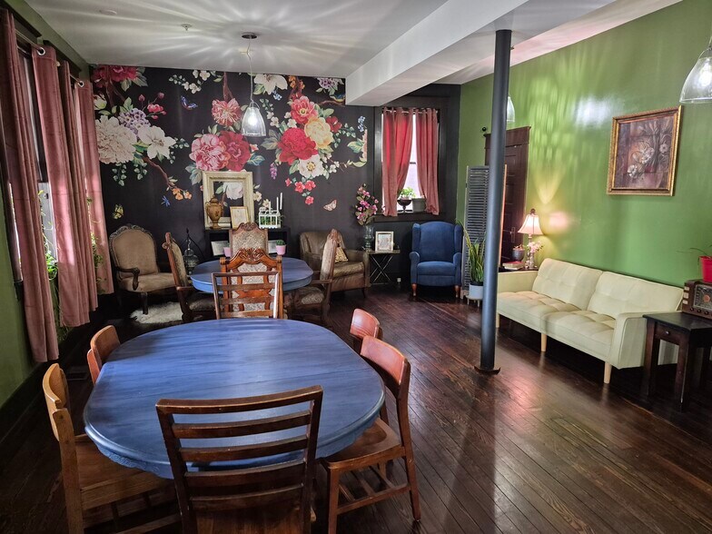 More Photos Of 139 W Peoria St, Paola Apartments For Lease