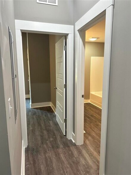 More Photos Of 1327 Park St, Bowling Green Apartments For Sale