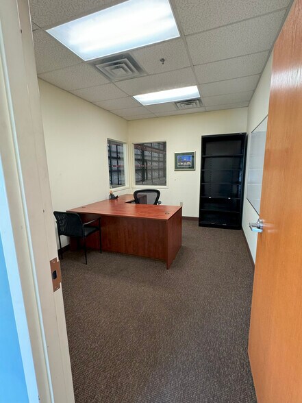 More Photos Of 3303 William Richardson Dr, South Bend Light Manufacturing For Sale