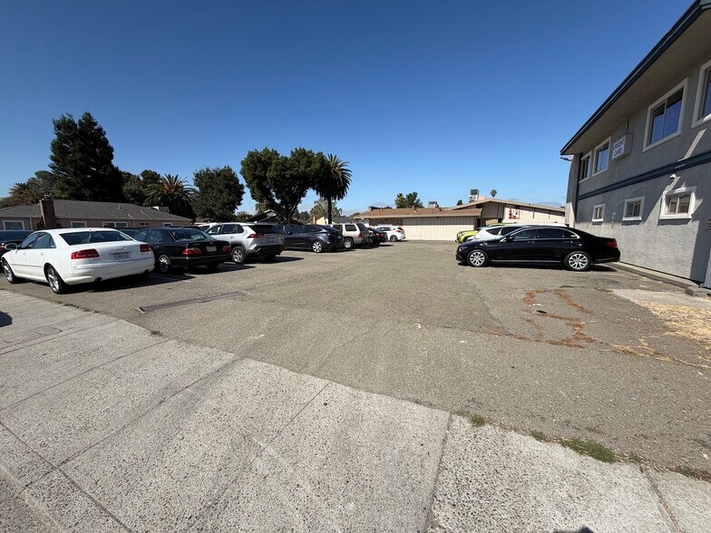 More Photos Of 22101 Redwood Rd, Castro Valley Medical For Lease
