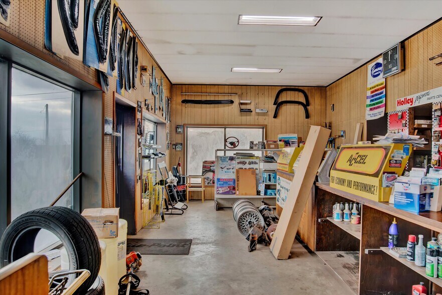 More Photos Of 140 Hershey Rd, Hershey Specialty For Sale