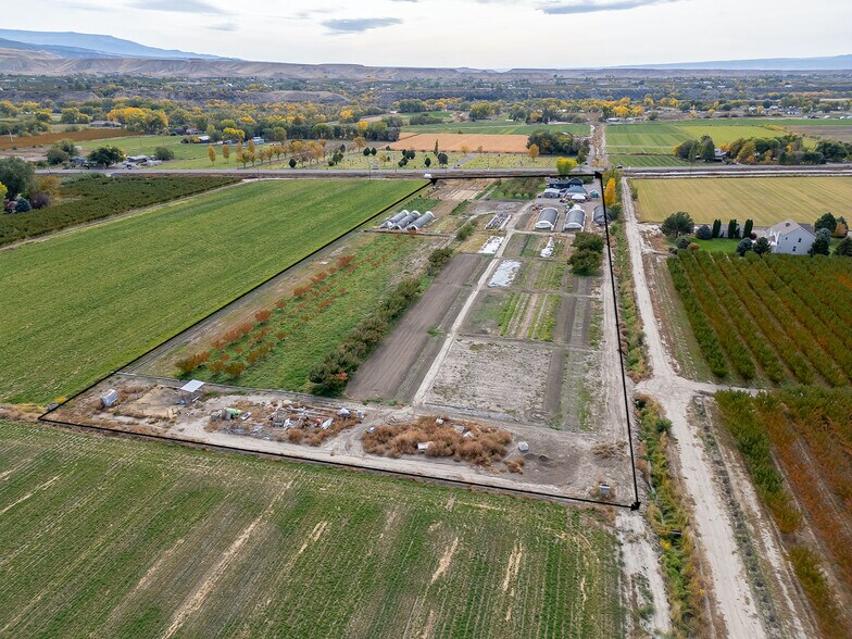 More Photos Of 3526 Front St, Palisade Specialty For Sale