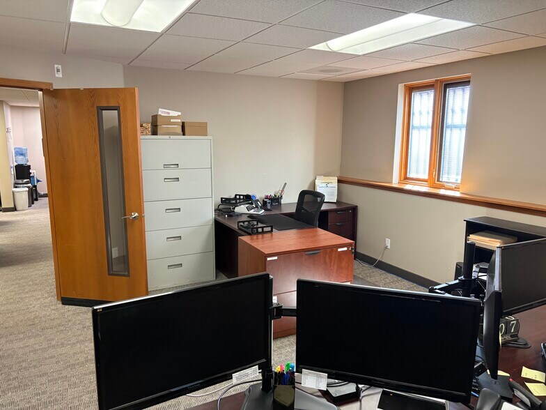More Photos Of 428 W Shoshone St, Pasco Office For Sale